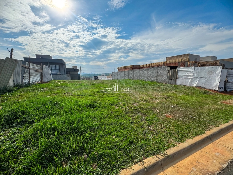 Condomínio Jardins Capri - Lote plano, sem vizinho de frente.: 2ª foto da galeria de imagens do imóvel