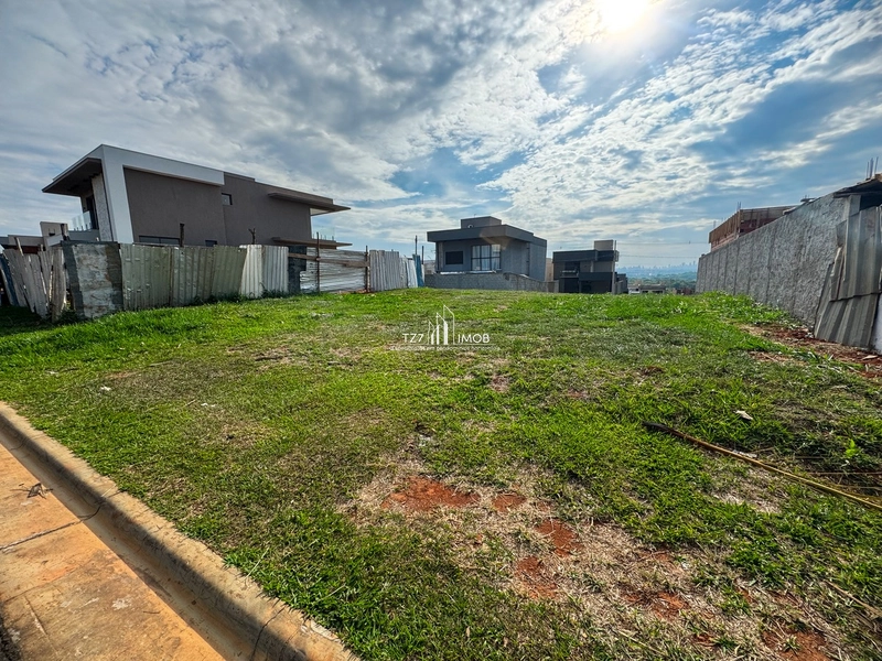 Condomínio Jardins Capri - Lote plano, sem vizinho de frente.: 3ª foto da galeria de imagens do imóvel