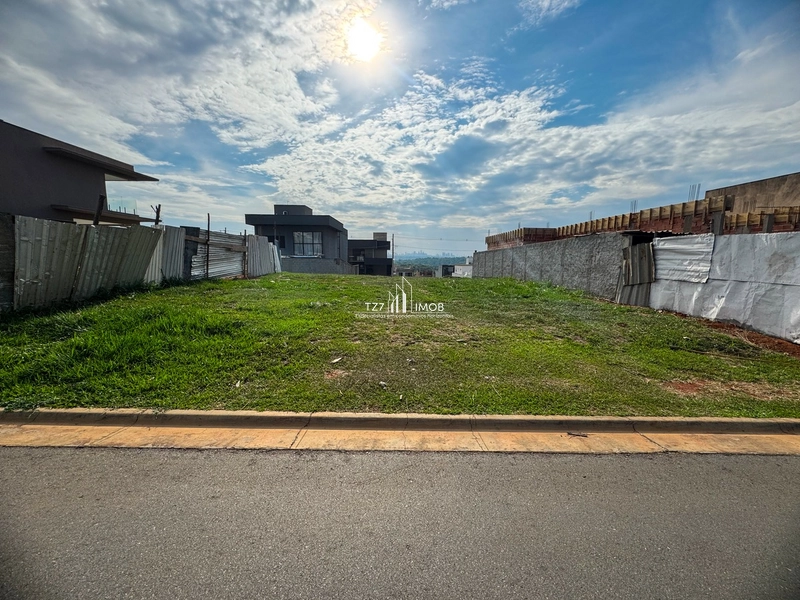 Condomínio Jardins Capri - Lote plano, sem vizinho de frente.: 1ª foto da galeria de imagens do imóvel