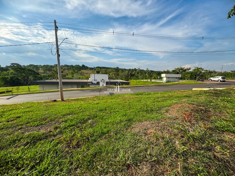Lote Condomínio Jardins Parma, sem vizinho de frente, com 294,55 m² -: 4ª foto da galeria de imagens do imóvel