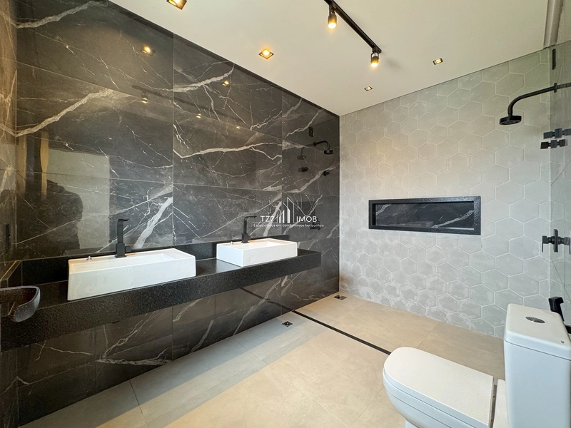 Sobrado com 4 Quartos sendo 3 suítes amplas + Home reversível.: 36ª foto da galeria de imagens do imóvel