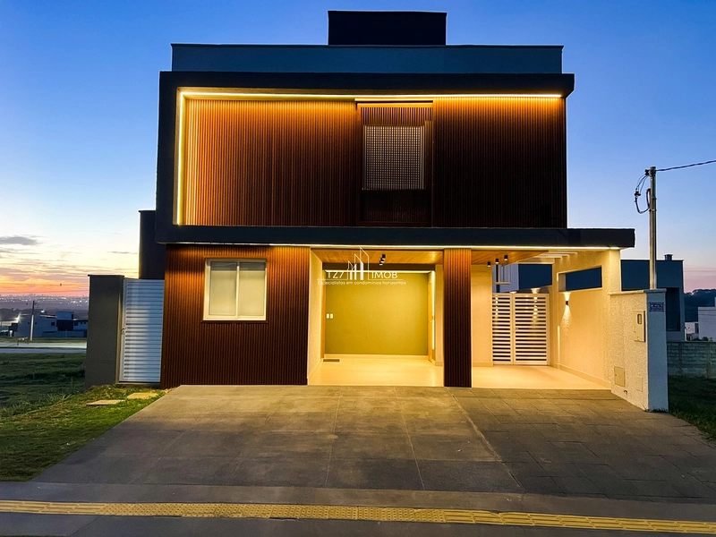Sobrado Mobiliado com 3 Suítes Plenas + Office.: 1ª foto da galeria de imagens do imóvel