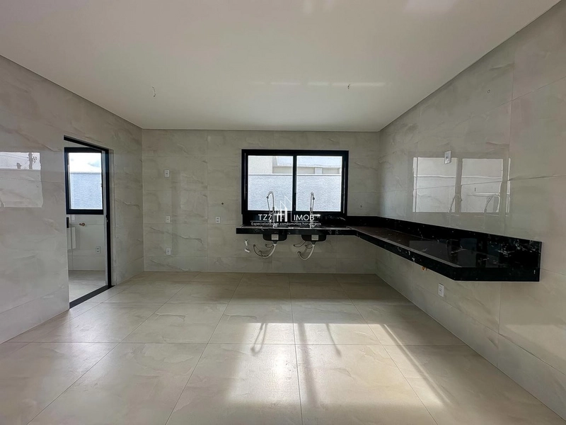 Belíssimo Sobrado de esquina - Localizado no Jardins Capri.: 6ª foto da galeria de imagens do imóvel