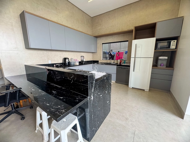 Casa Subterrânea com 3 suítes, sendo uma com closet, + Home office.: 7ª foto da galeria de imagens do imóvel