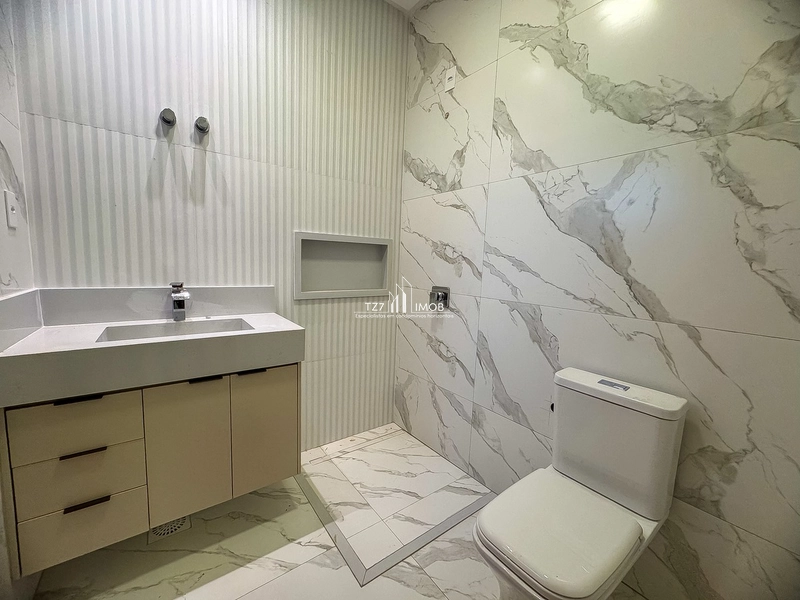 Casa Térrea com 3 Suítes Plenas e Fachada Imponente, com armários.: 17ª foto da galeria de imagens do imóvel