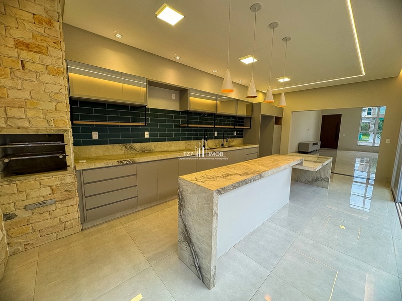 Casa Térrea com 3 Suítes Plenas e Fachada Imponente, com armários.: 10ª foto da galeria de imagens do imóvel