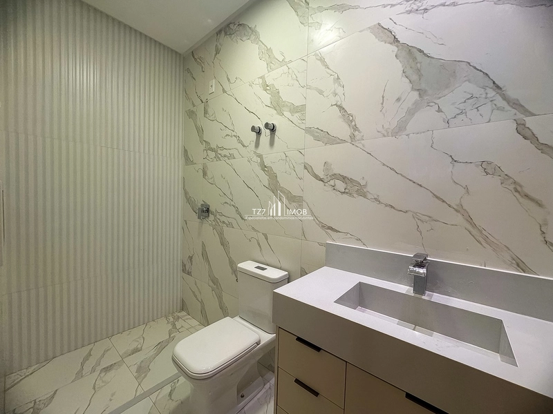 Casa Térrea com 3 Suítes Plenas e Fachada Imponente, com armários.: 19ª foto da galeria de imagens do imóvel