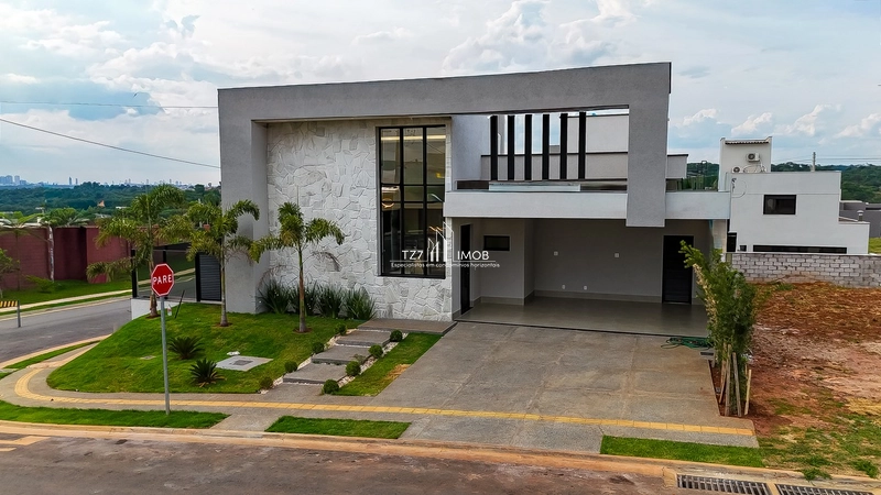 Casa Térrea com 4 suítes plenas, incluindo uma master.: 2ª foto da galeria de imagens do imóvel