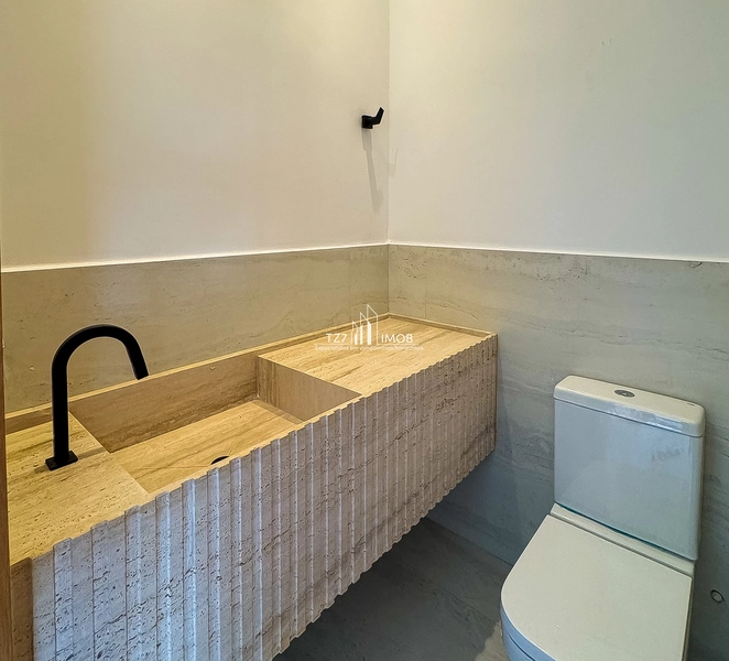 Sobrado com 4 suítes plenas, incluindo uma master com duplo closet.: 14ª foto da galeria de imagens do imóvel