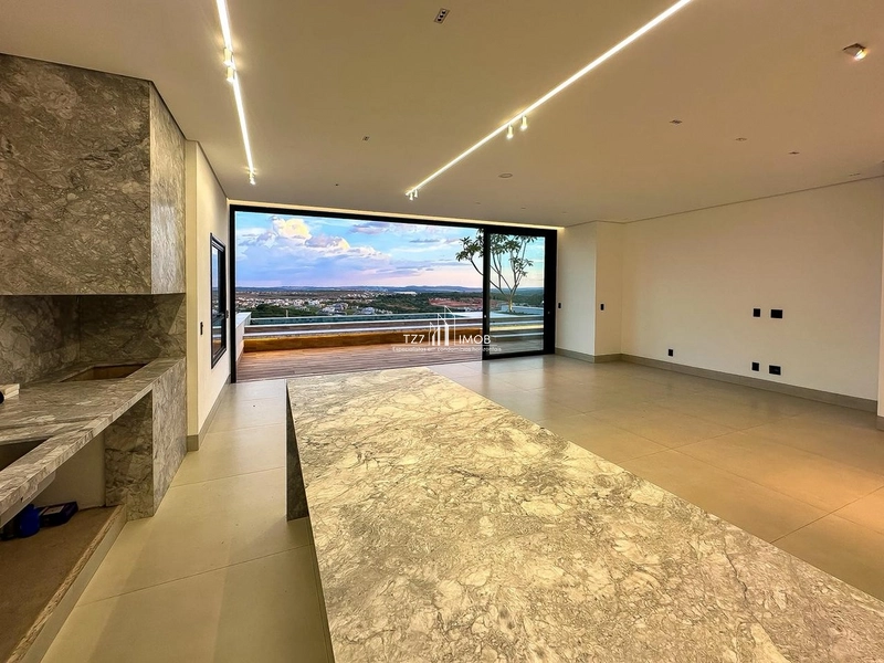 Belíssima casa subtérrea com vista única, sendo 4 suítes plenas.: 9ª foto da galeria de imagens do imóvel