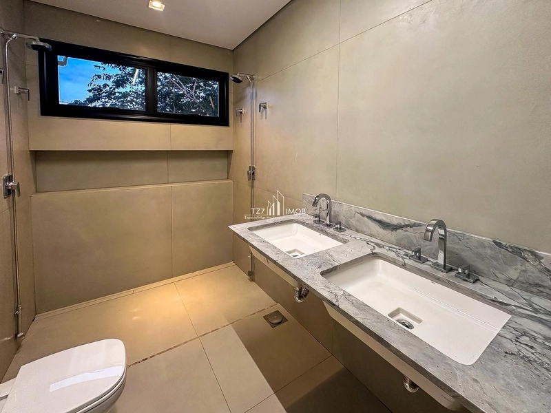 Belíssima casa subtérrea com vista única, sendo 4 suítes plenas.: 36ª foto da galeria de imagens do imóvel