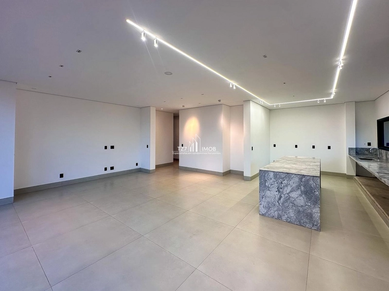 Belíssima casa subtérrea com vista única, sendo 4 suítes plenas.: 5ª foto da galeria de imagens do imóvel