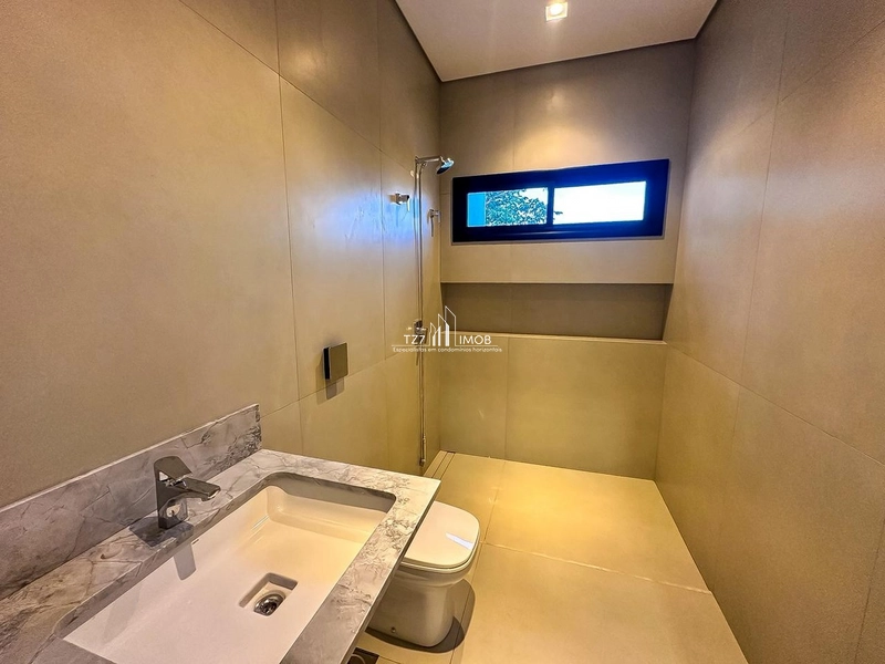 Belíssima casa subtérrea com vista única, sendo 4 suítes plenas.: 24ª foto da galeria de imagens do imóvel