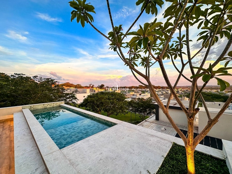 Belíssima casa subtérrea com vista única, sendo 4 suítes plenas.: 16ª foto da galeria de imagens do imóvel