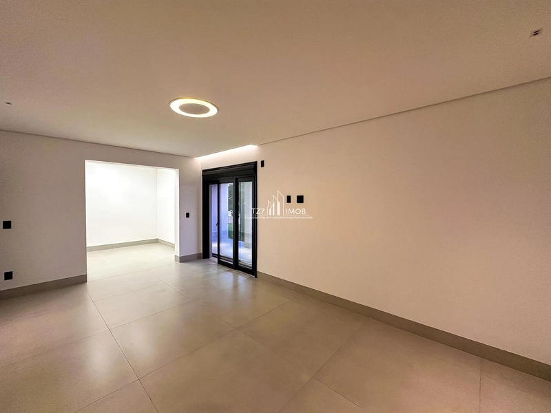 Belíssima casa subtérrea com vista única, sendo 4 suítes plenas.: 32ª foto da galeria de imagens do imóvel