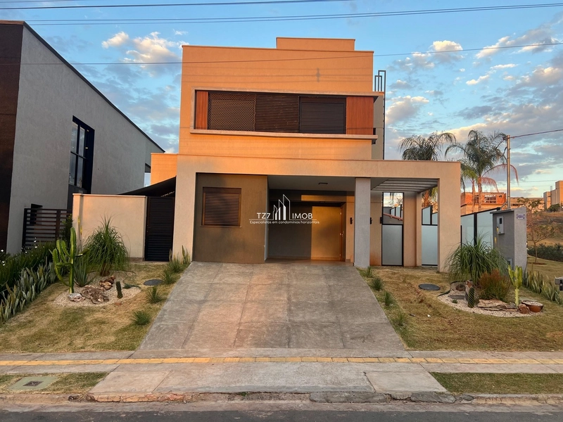 Ágio Casa Jardins Capri, Sobrado com 4 quartos sendo 3 suítes plenas.