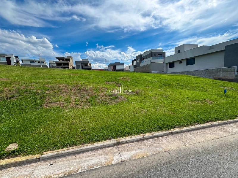 Lote Jardins Barcelona com 300,02 m² - Entrada de R$ 33.002,20: 3ª foto da galeria de imagens do imóvel