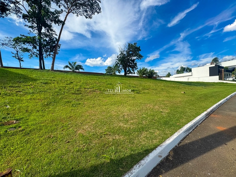 Lote em oportunidade no Condomínio Vale Verde, com 400,59 m²