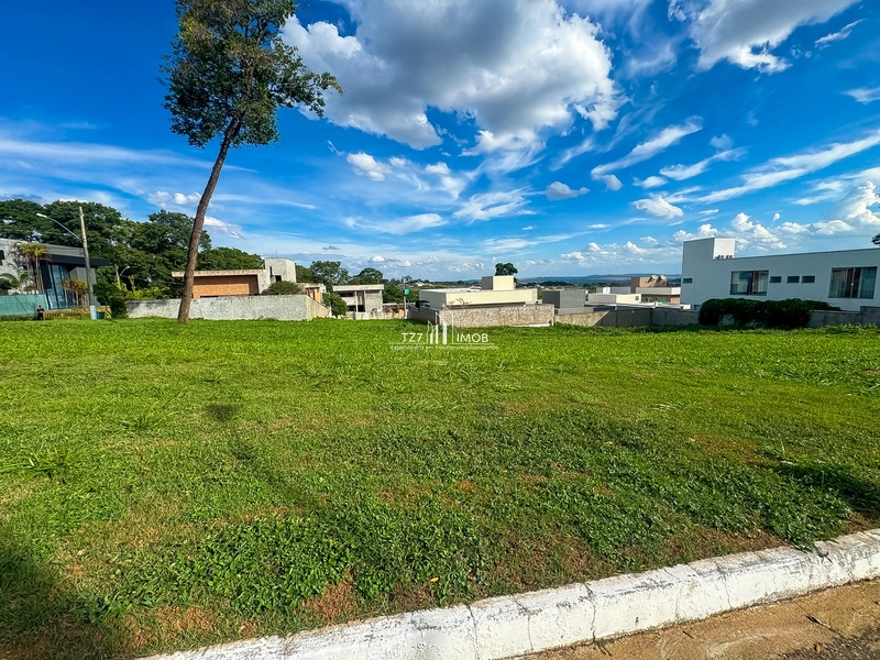 Lote em oportunidade no Condomínio Vale Verde, com 403,00 m²: 2ª foto da galeria de imagens do imóvel