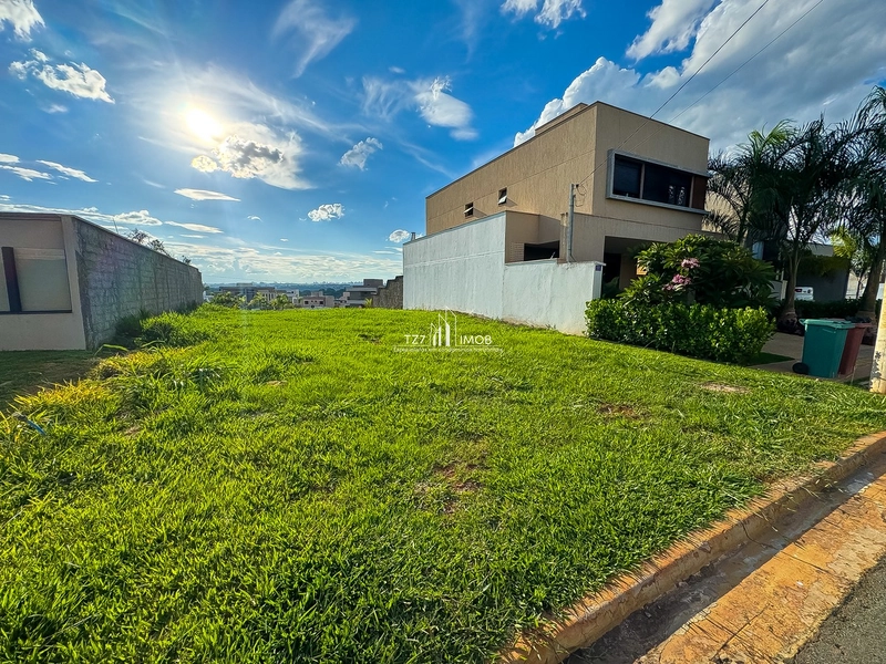 Lote Jardins Capri com 263,69 m² - Entrada de R$ 21.753,60: 3ª foto da galeria de imagens do imóvel