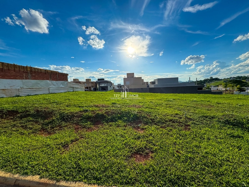 Lote Jardins Capri com 250,00 m² - Entrada de R$ 21.753,60: 3ª foto da galeria de imagens do imóvel