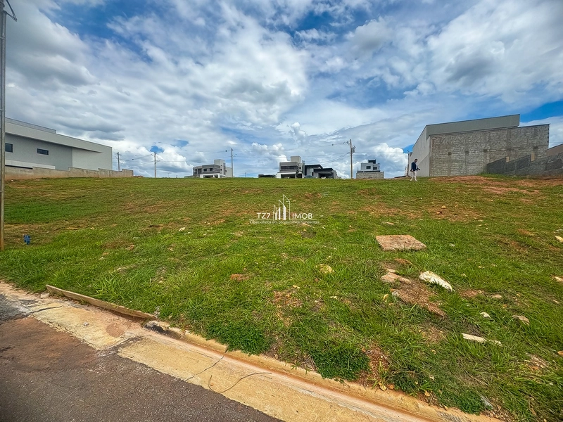 Oportunidade no Jardins Parma, lote sem vizinho de frente.: 3ª foto da galeria de imagens do imóvel