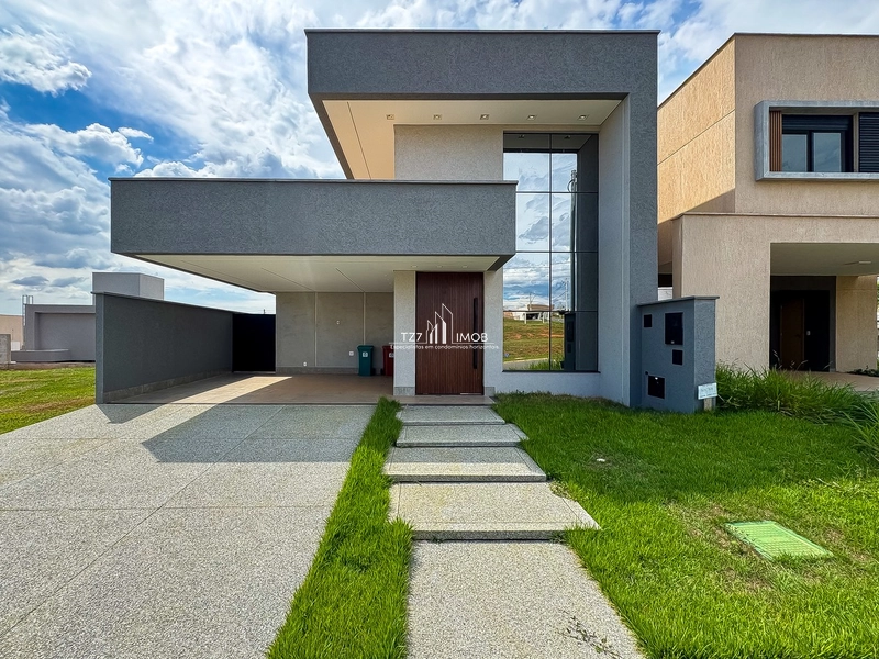 Casa térrea com 3 suítes plenas no Jardins Capri.