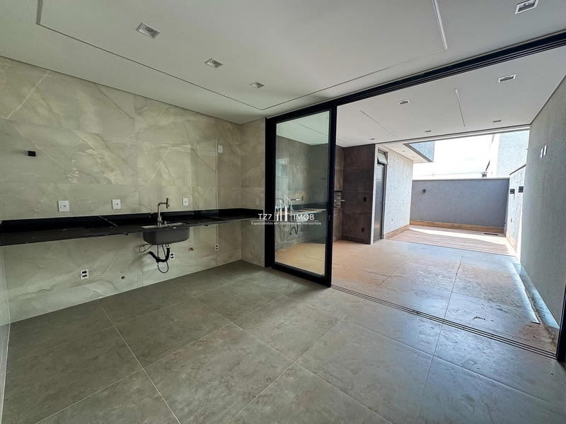 Casa térrea com 3 suítes plenas no Jardins Capri.: 9ª foto da galeria de imagens do imóvel