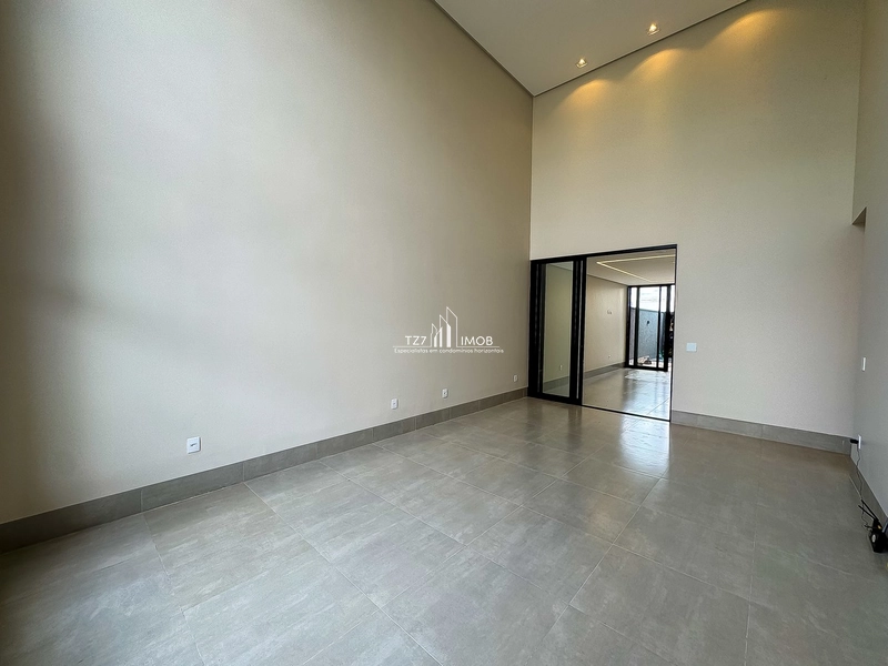 Casa térrea com 3 suítes plenas, sendo uma máster, no Jardins Capri.: 4ª foto da galeria de imagens do imóvel