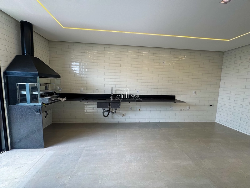 Casa térrea com 3 suítes plenas, sendo uma máster, no Jardins Capri.: 9ª foto da galeria de imagens do imóvel