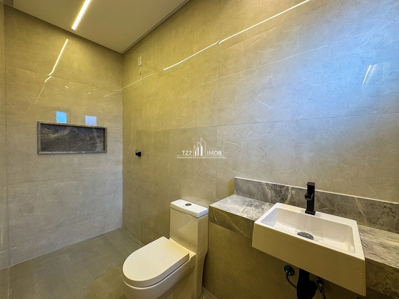 Casa térrea com 3 suítes plenas, sendo uma máster, no Jardins Capri.: 16ª foto da galeria de imagens do imóvel