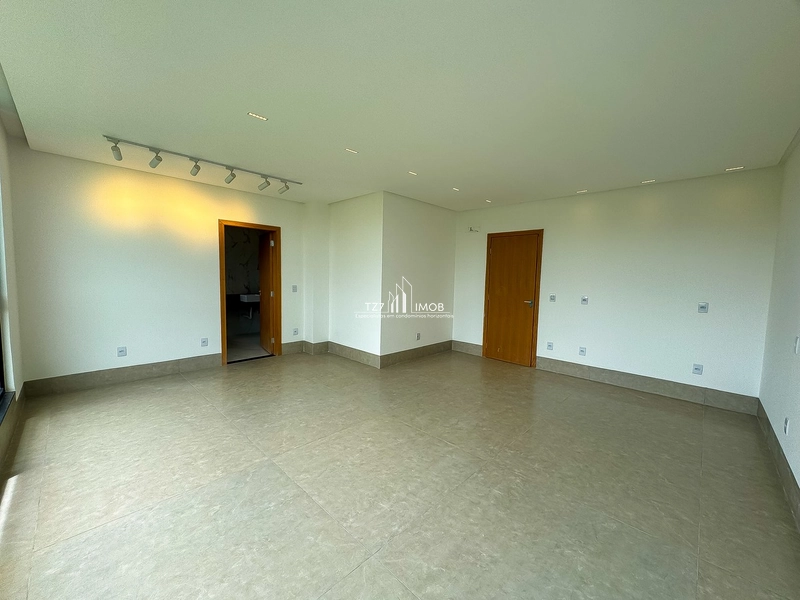 Sobrado com 4 suítes plenas, incluindo uma suíte térrea.: 31ª foto da galeria de imagens do imóvel