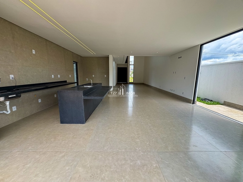 Sobrado com 4 suítes plenas, incluindo uma suíte térrea.: 8ª foto da galeria de imagens do imóvel