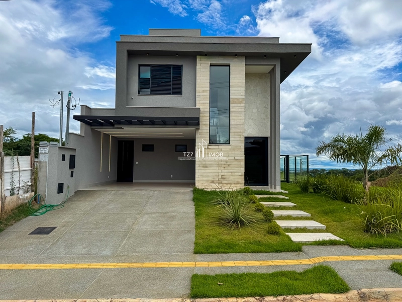 Sobrado com 4 suítes plenas sendo a master com closet.