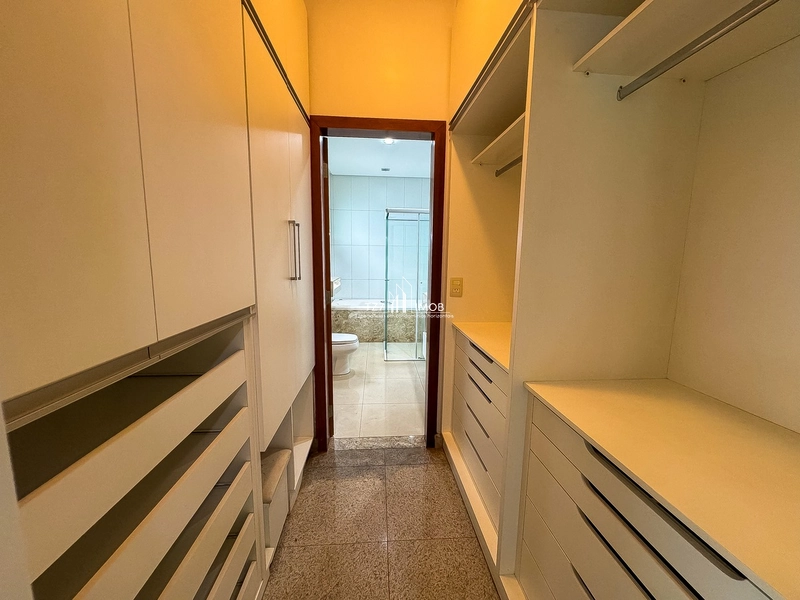 Oportunidade, Casa Térrea com 3 suítes plenas + escritório.: 16ª foto da galeria de imagens do imóvel