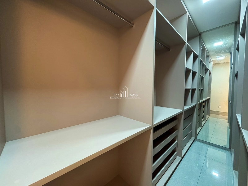 Casa Térrea com 4 Suítes no Jardim Veneza Projeto impecável: 24ª foto da galeria de imagens do imóvel