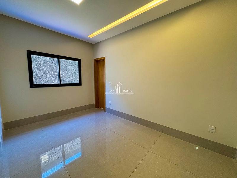 Casa Térrea com 4 Suítes no Jardim Veneza Projeto impecável: 30ª foto da galeria de imagens do imóvel