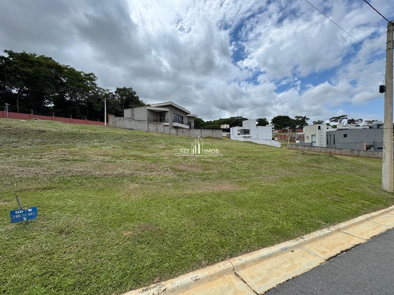 Lote no Jardins Barcelona  - Lote com  324,00 m² - Valor R$ 350.000,00: 2ª foto da galeria de imagens do imóvel