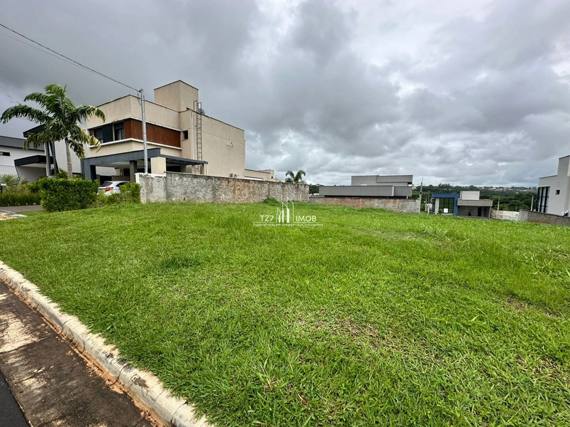 Lote em oportunidade no Jardins Porto - com 307,60m² - R$ 230.000,00: 3ª foto da galeria de imagens do imóvel