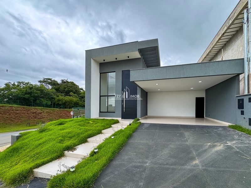 Casa Térrea de Esquina com Vista para Mata – 3 Suítes Plenas: 2ª foto da galeria de imagens do imóvel