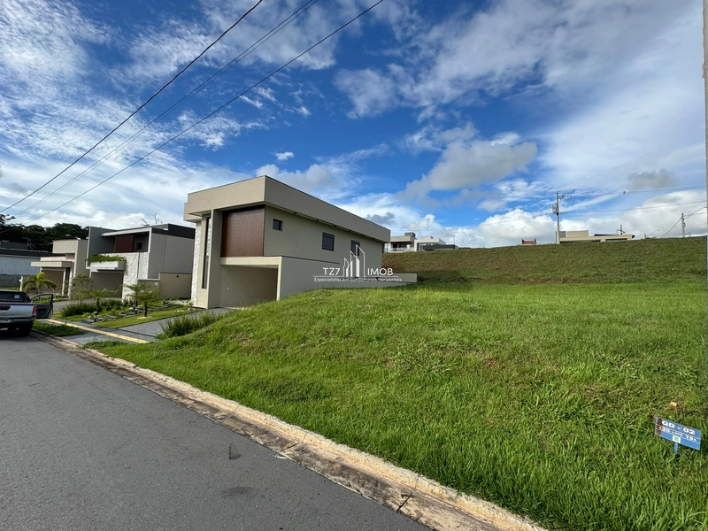 Lote Jardins Capri, sem vizinho de frente, com 315,00 m² - Quitado: 3ª foto da galeria de imagens do imóvel