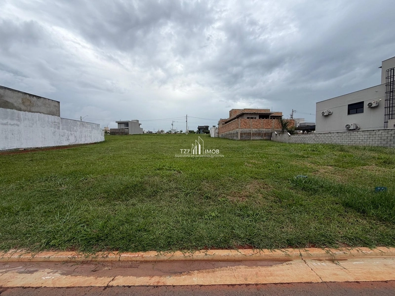 Lote Condomínio Jardins Parma,  com 276,4 m² - Quitado e Registrado.: 3ª foto da galeria de imagens do imóvel