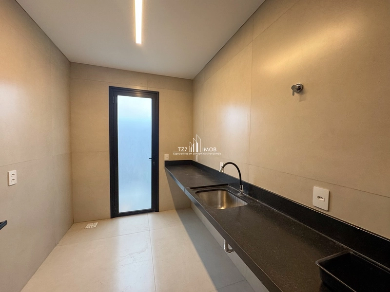 Sobrado com 3 suites plenas, sendo a master com espaço de closet...: 13ª foto da galeria de imagens do imóvel