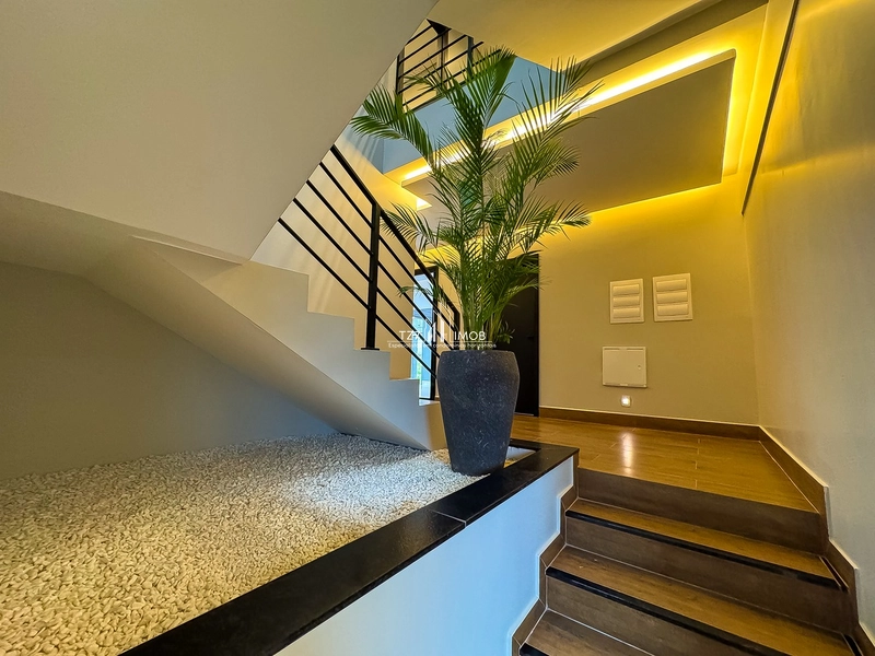 Sobrado com 3 suites plenas, sendo a master com espaço de closet...: 16ª foto da galeria de imagens do imóvel