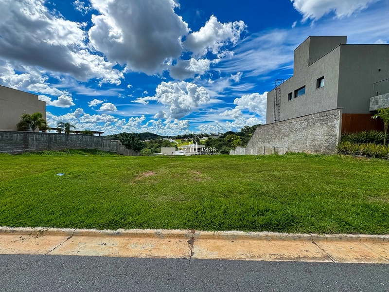 Lote no Jardins Barcelona, Vista definitiva, Quitado e Registrado.