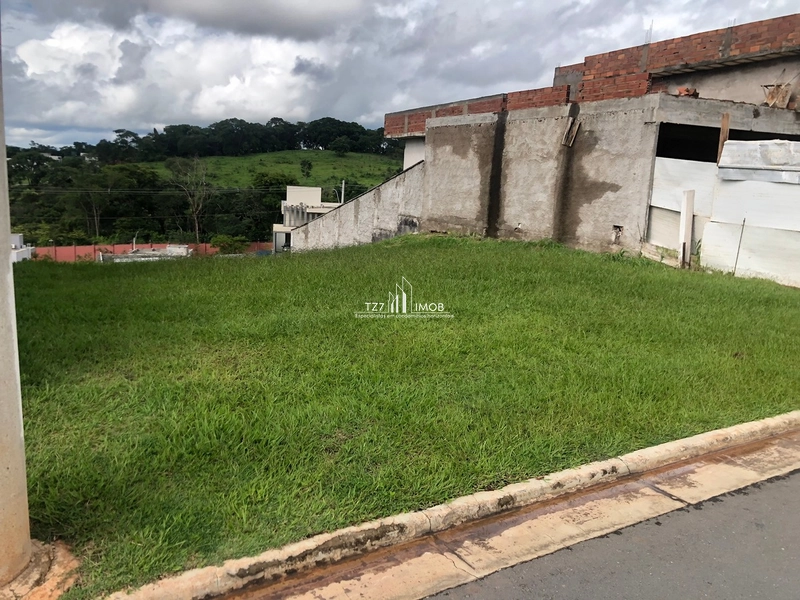 Lote no Jardins Barcelona, Quitado e Registrado - com 300,00 m²- Valor: 2ª foto da galeria de imagens do imóvel