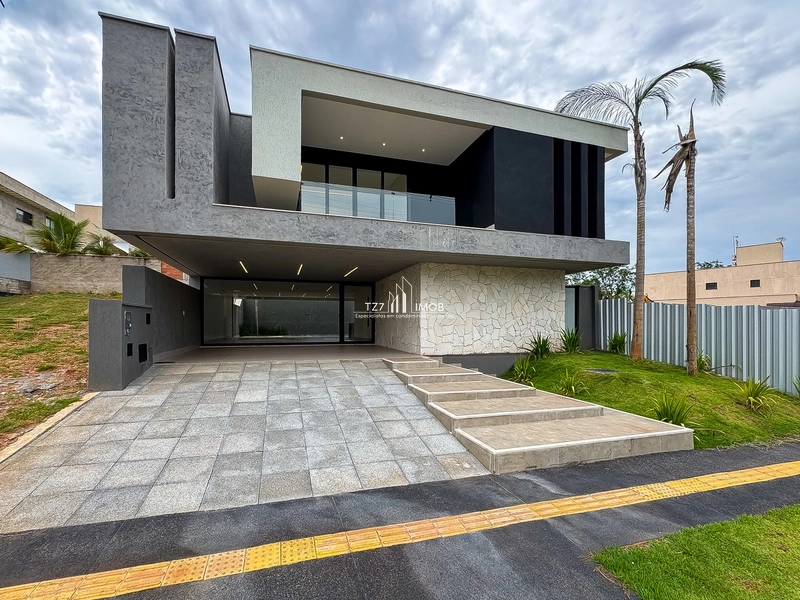 Sobrado com 4 suítes plenas, incluindo uma máster com closet.: 2ª foto da galeria de imagens do imóvel