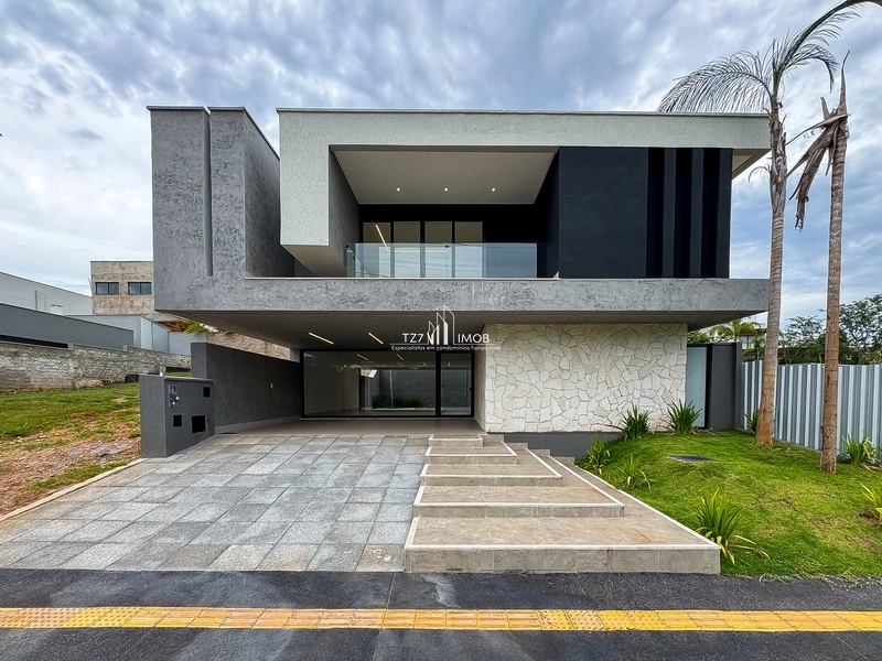 Sobrado com 4 suítes plenas, incluindo uma máster com closet.: 1ª foto da galeria de imagens do imóvel