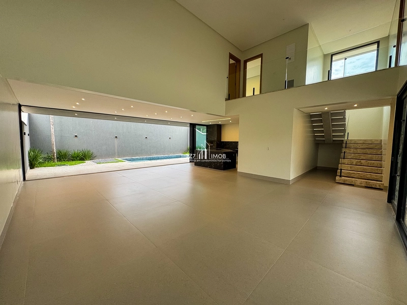 Sobrado com 4 suítes plenas, incluindo uma máster com closet.: 6ª foto da galeria de imagens do imóvel