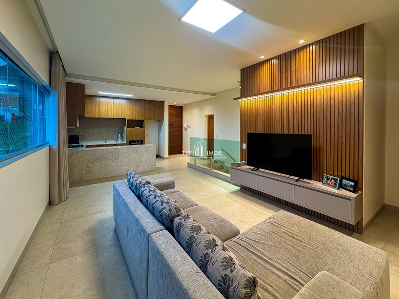 Casa Subtérrea com 4 Quartos sendo 2 suítes  + 1 home office.: 4ª foto da galeria de imagens do imóvel